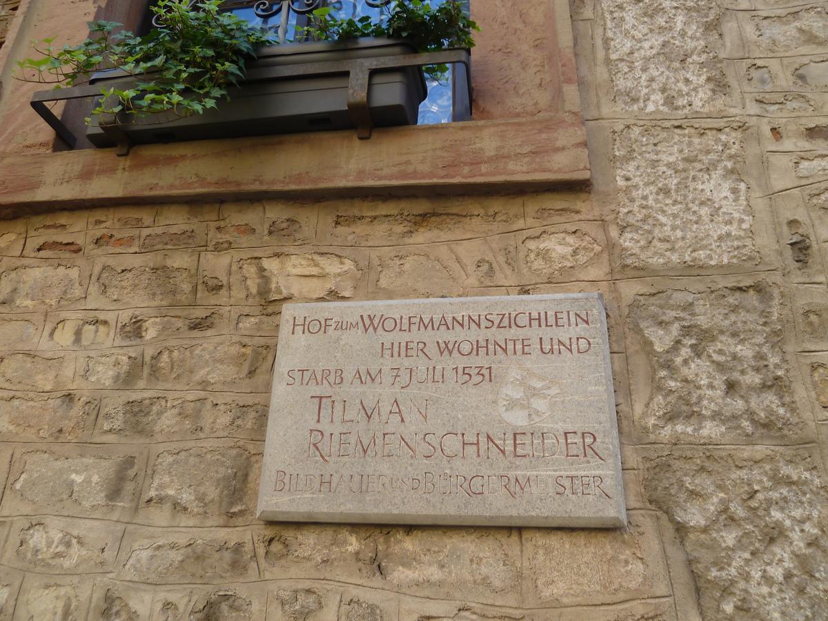 Appartamento Wohnen Im Riemenschneiderhaus Würzburg Esterno foto